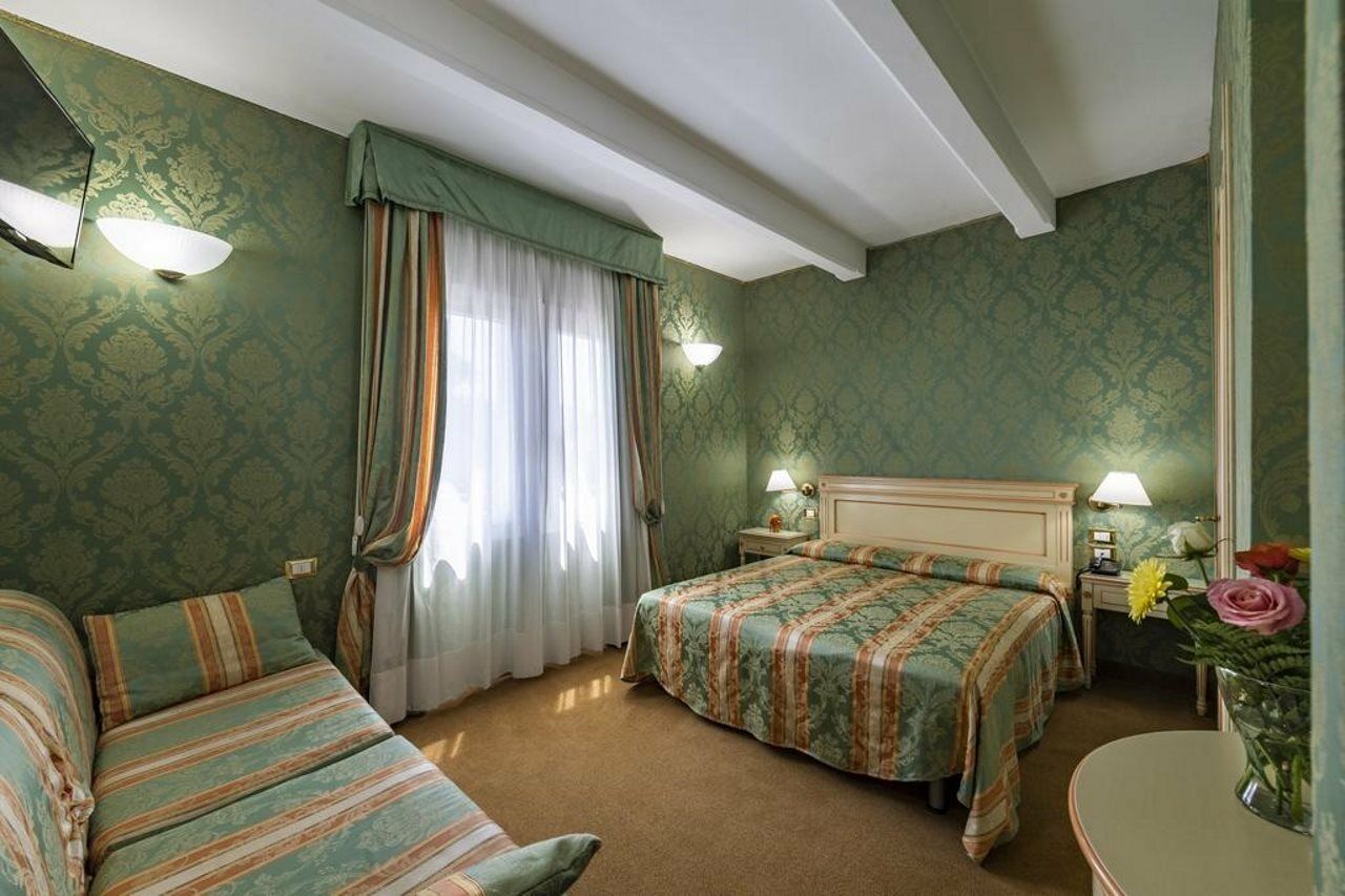 Hotel Villa Delle Palme Венеция-Лидо Экстерьер фото